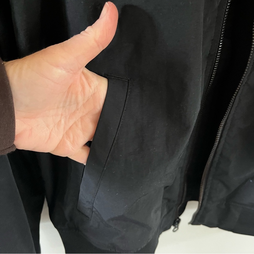 Old Navy Men's Classic Black Bomber Jacket Water and Wind Resistant Men’s Size S - Picture 5 of 11